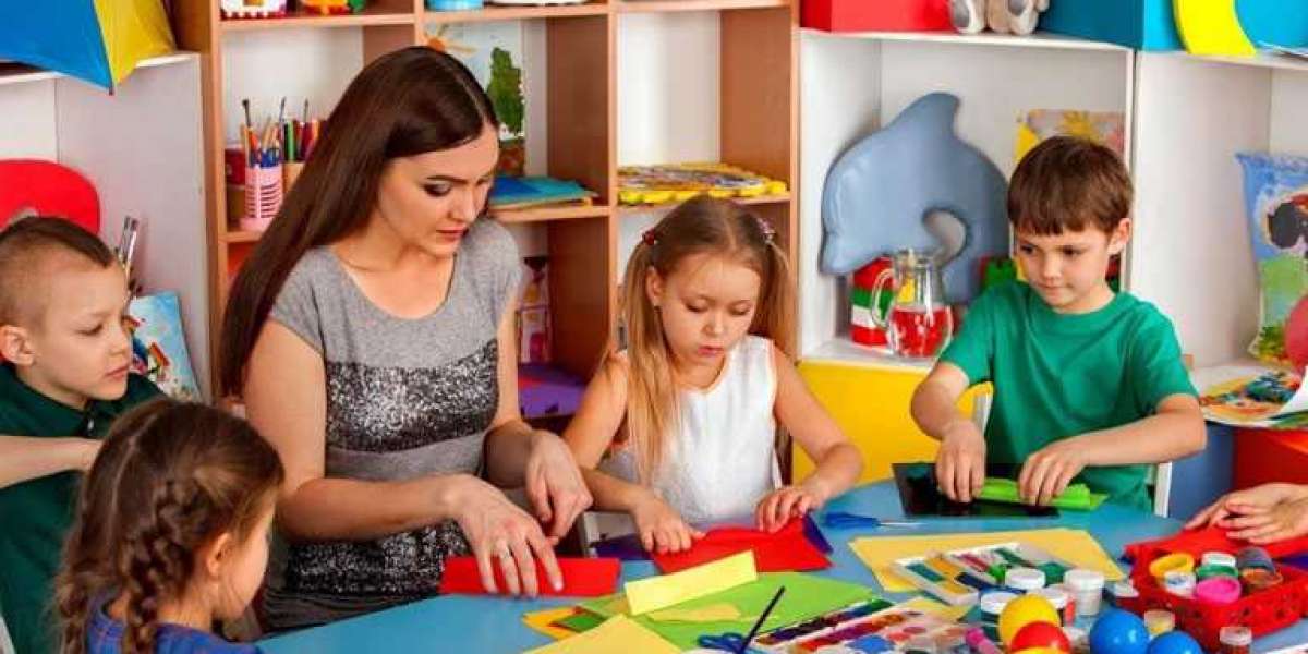 3 Reasons Why You Should Start a Daycare From Home